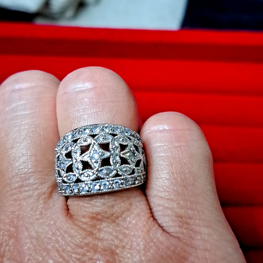 Premier Designs ring size 5
